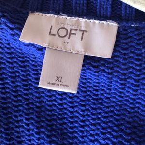 Great condition loft sweater